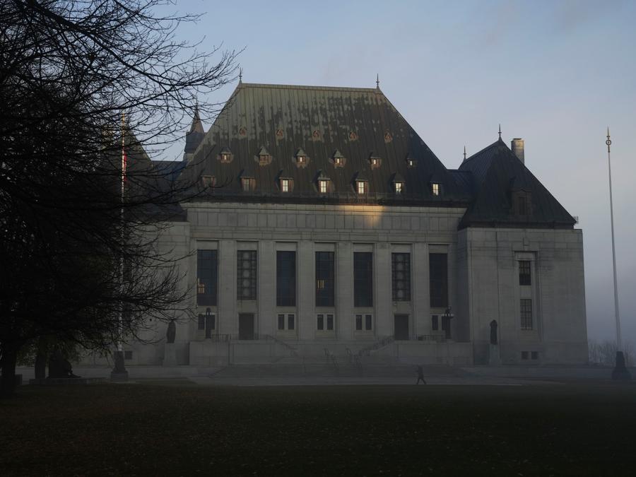 The Supreme Court of Canada is shrouded in fog in Ottawa on Nov 4, 2022. Sean Kilpatrick/The Canadian Press